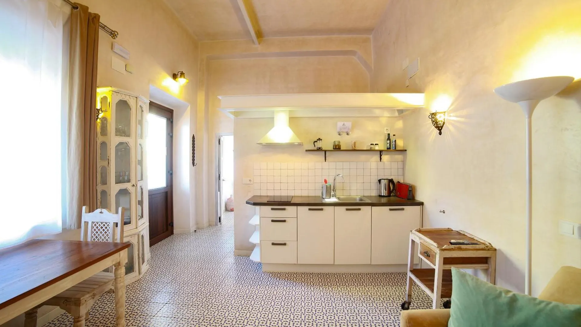 Apartamentos La Residencia Tarifa