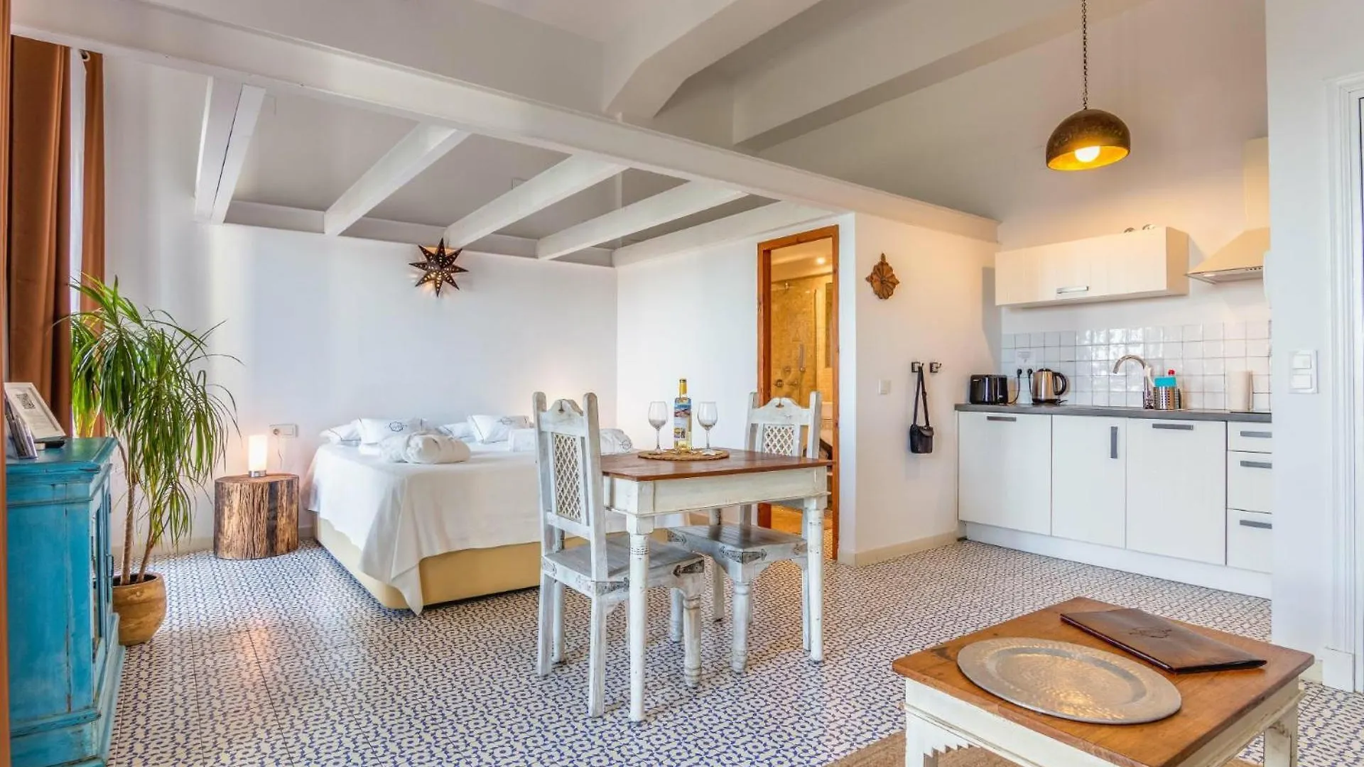 Apartamentos La Residencia Tarifa