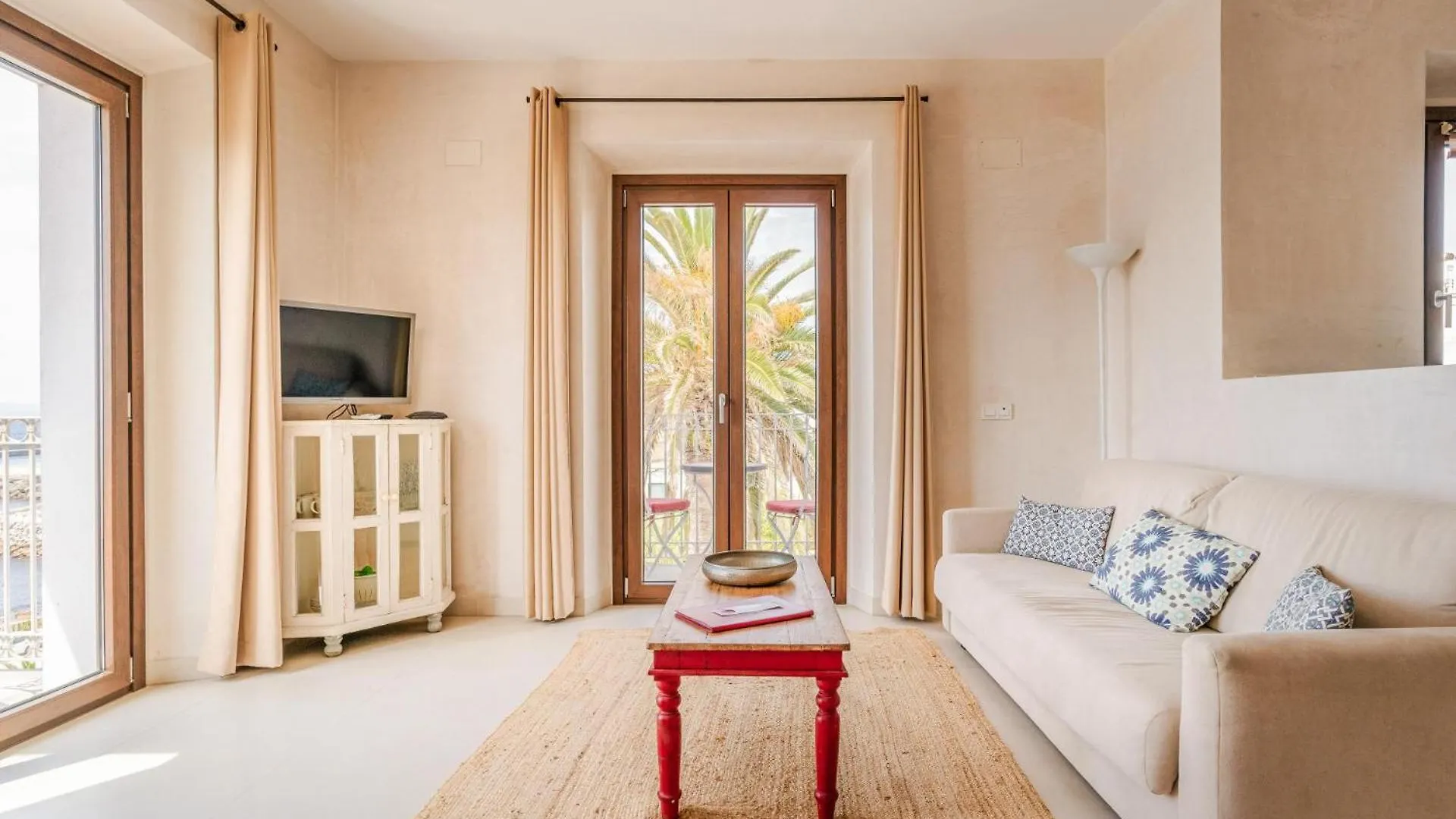 Apartamentos La Residencia Tarifa