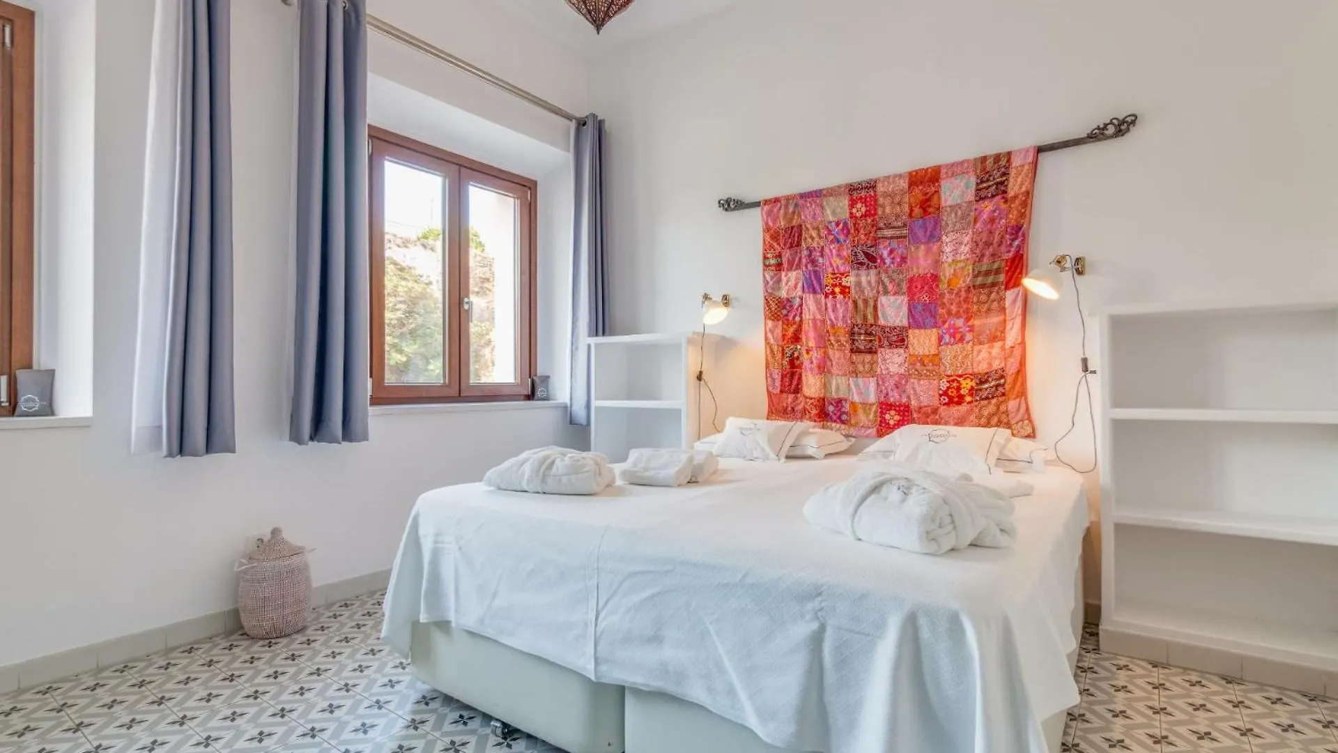Apartamentos La Residencia Tarifa